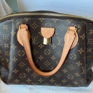 LV Rivoli MM Bag